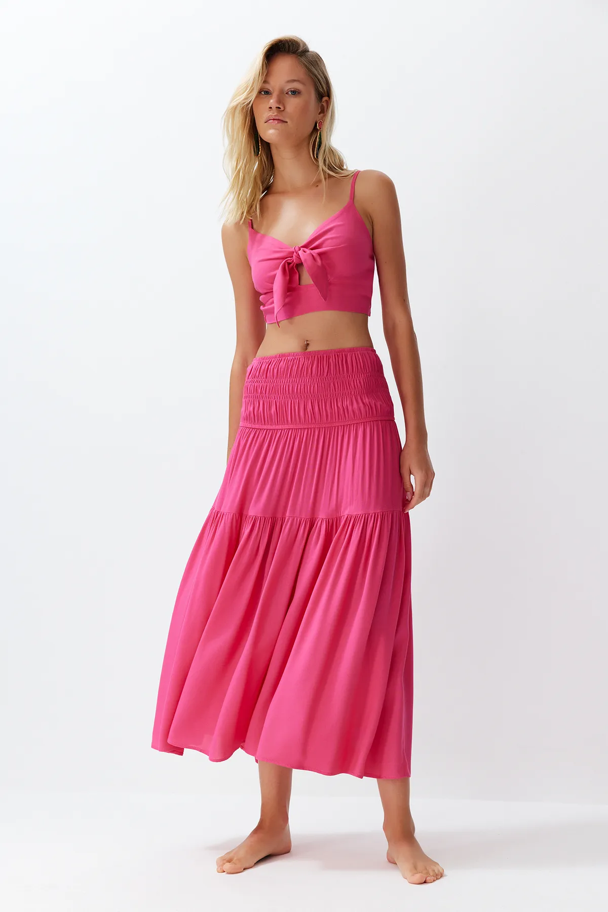 Trendyol Collection  Set aus gewebtem, gebundenem Blusenrock in Fuchsia TBESS24AU00026