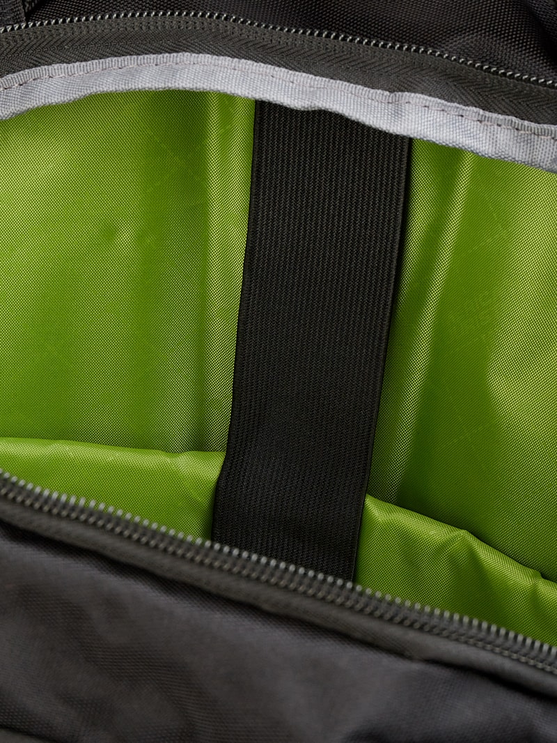 Rucksack mit wattiertem Laptopfach Modell 'Urban Groove' in schwarz
