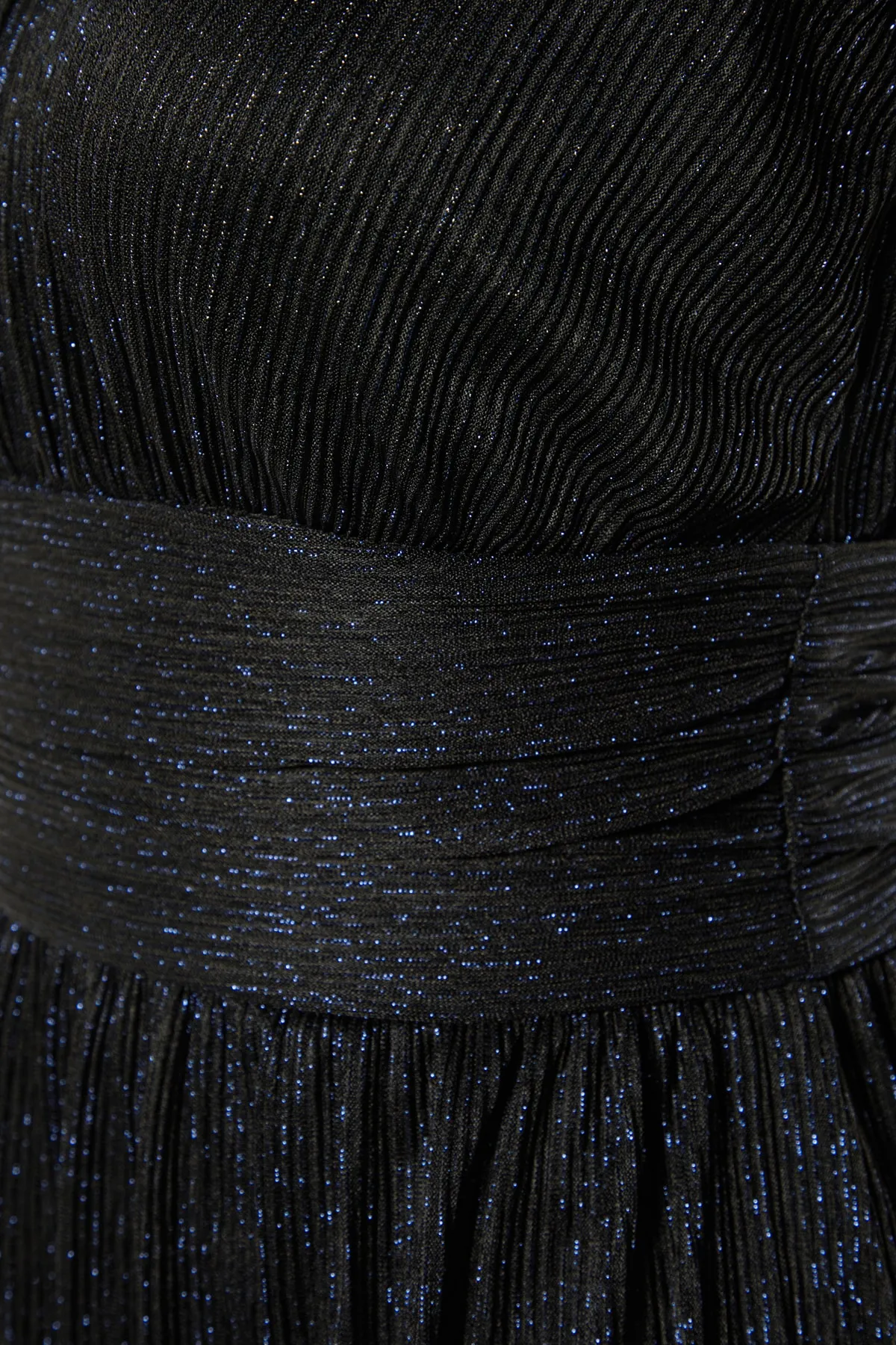 Trendyol Collection  Marineblaues, detailliertes Abendkleid am Rücken TPRAW23EL00304