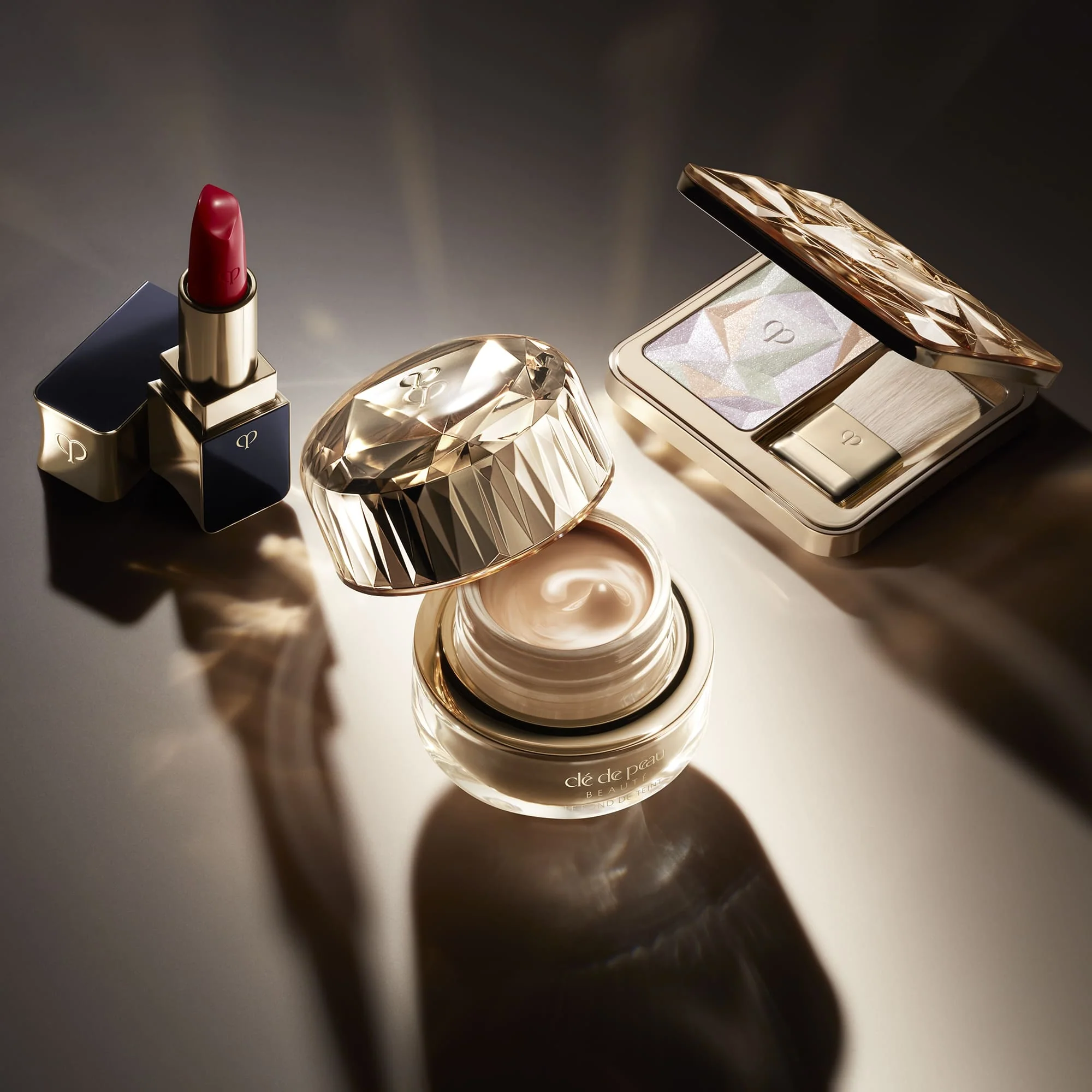 Base de maquillaje Face The Foundation - Base de maquillaje en crema
