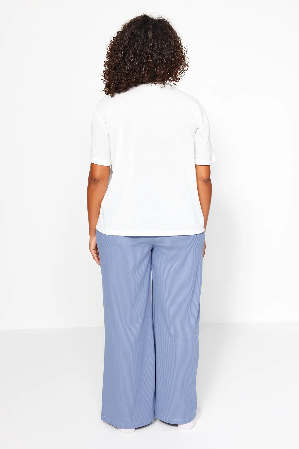 Trendyol Curve  Blaues, herzgemustertes Cord-Strickpyjama-Set TBBAW24AI00018