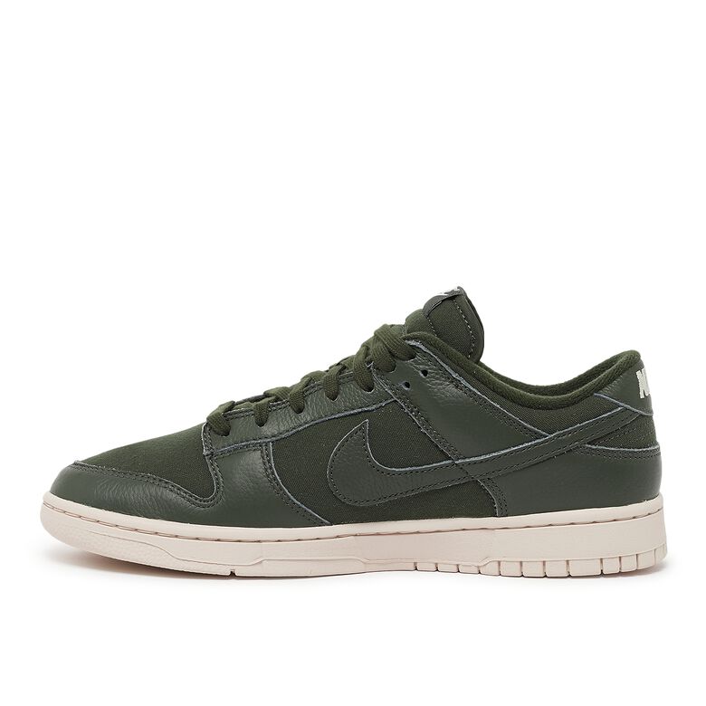 NIKE Dunk Low Premium 