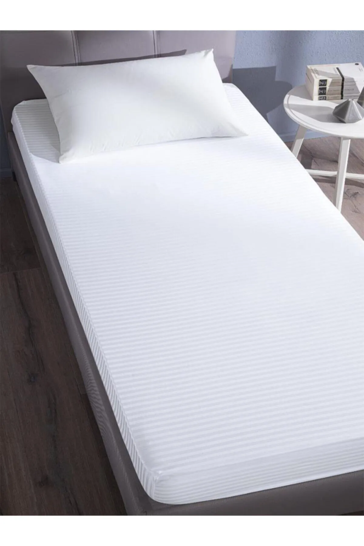 Karna Home  Gestreiftes Einzelbettlaken aus Baumwollsatin, 90 x 200 cm