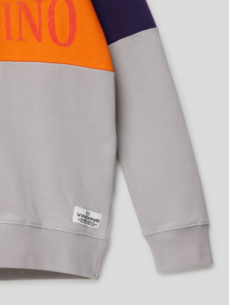 Hoodie mit Label-Details Modell 'Nidus' in hellgrau
