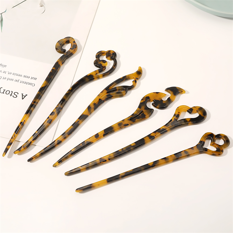 Chris Rubin Zoe Wing Hairpin