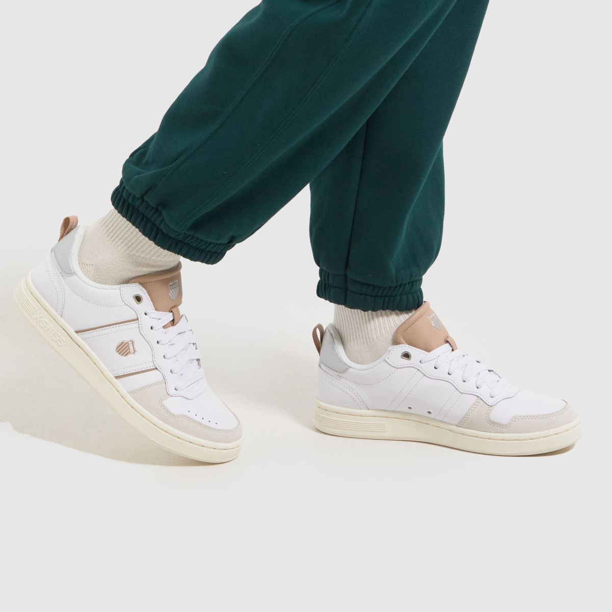 K-SWISS – Lozan matchskor i vitt och beige