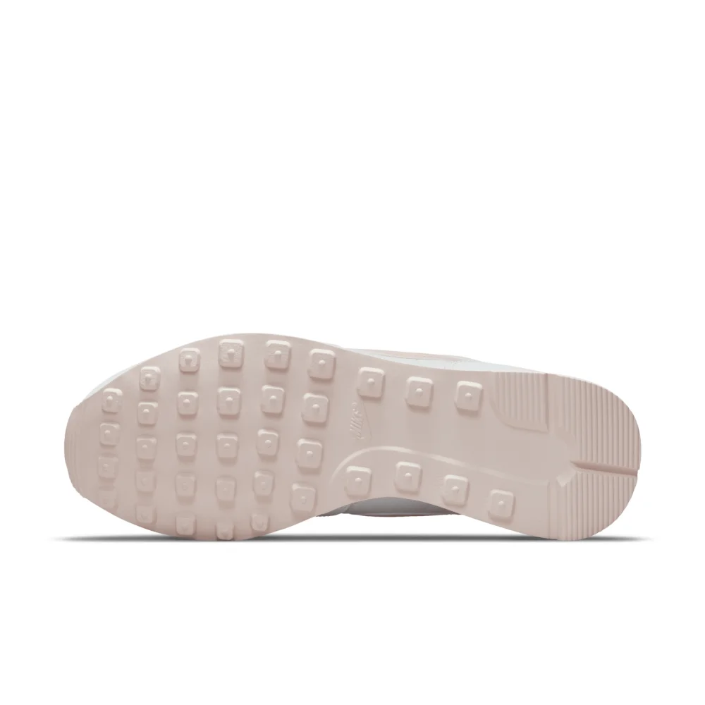 Nike Internationalist DM3076-100 / weiss