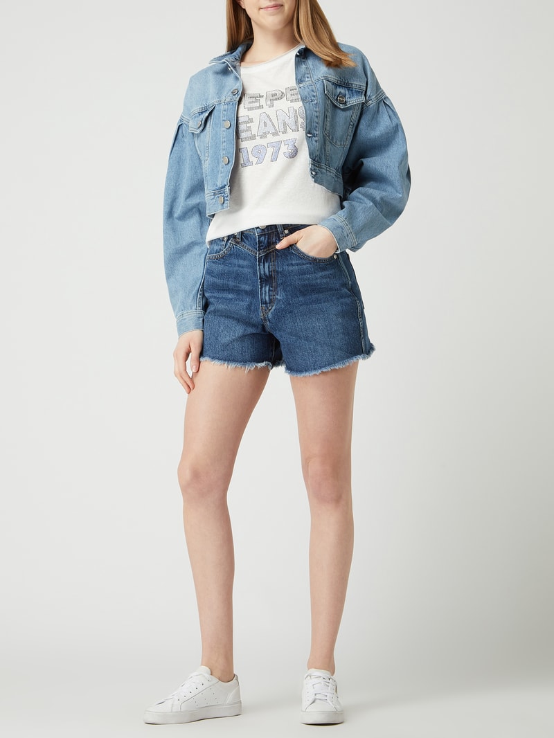 High Waist Jeansshorts mit ausgefranstem Saum in jeans