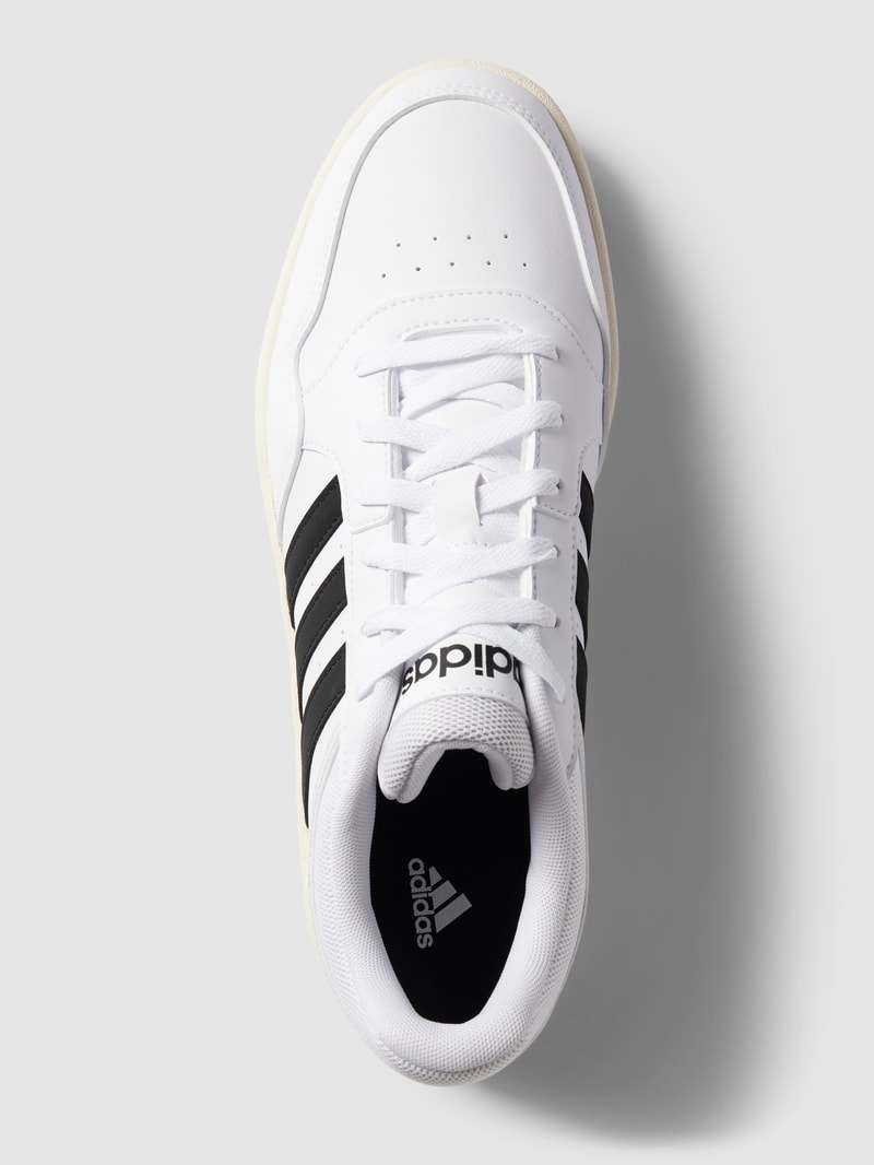 Sneaker mit Label-Print in weiß