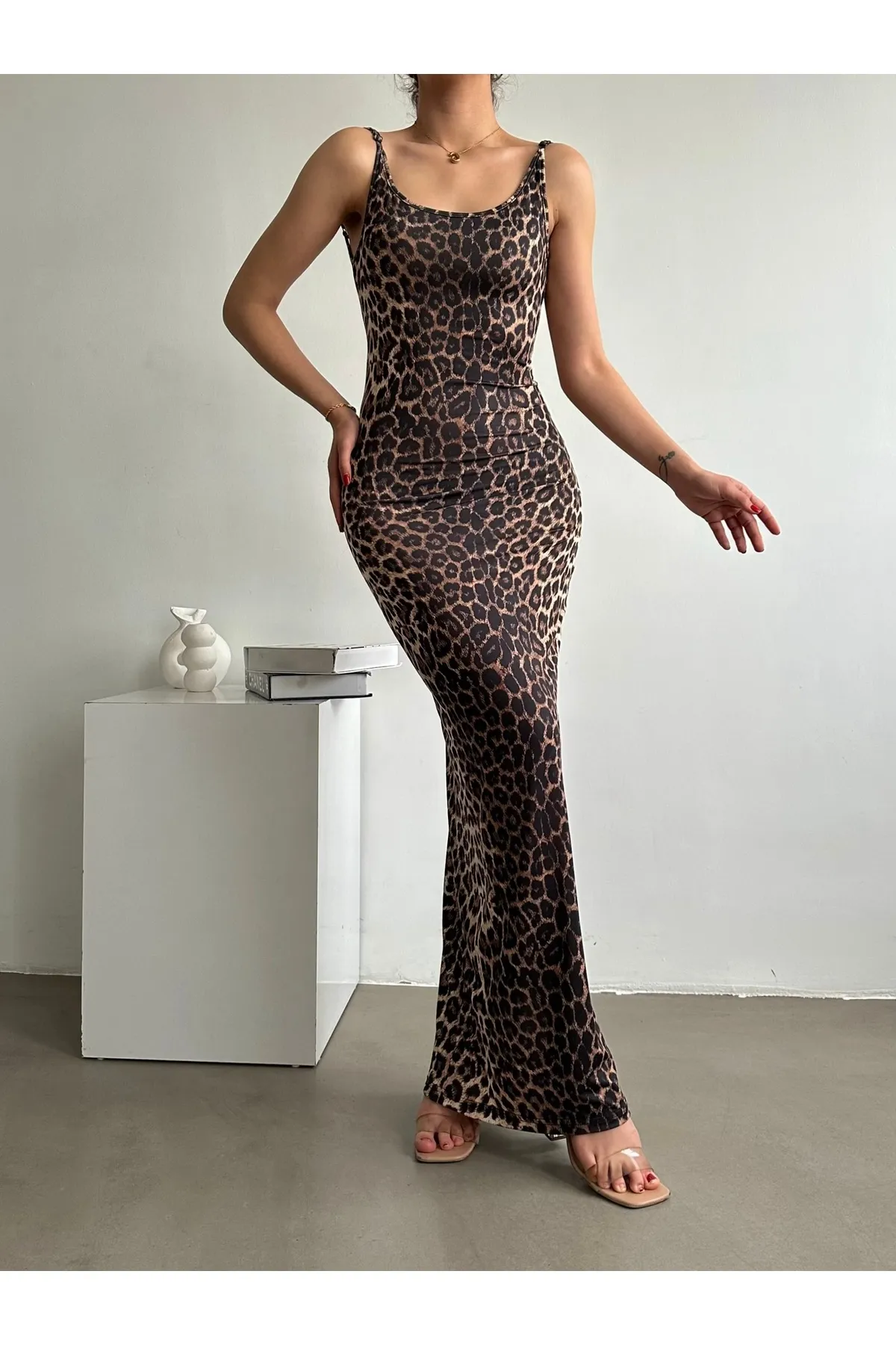 BEJNA  Maxikleid mit verstellbaren Trägern und Leopardenmuster für Damen