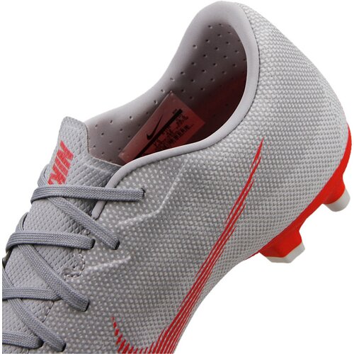 FUSSBALL - SCHUHE - NOCKEN MERCURIAL VAPOR XII VICTORY ACADEMY MG