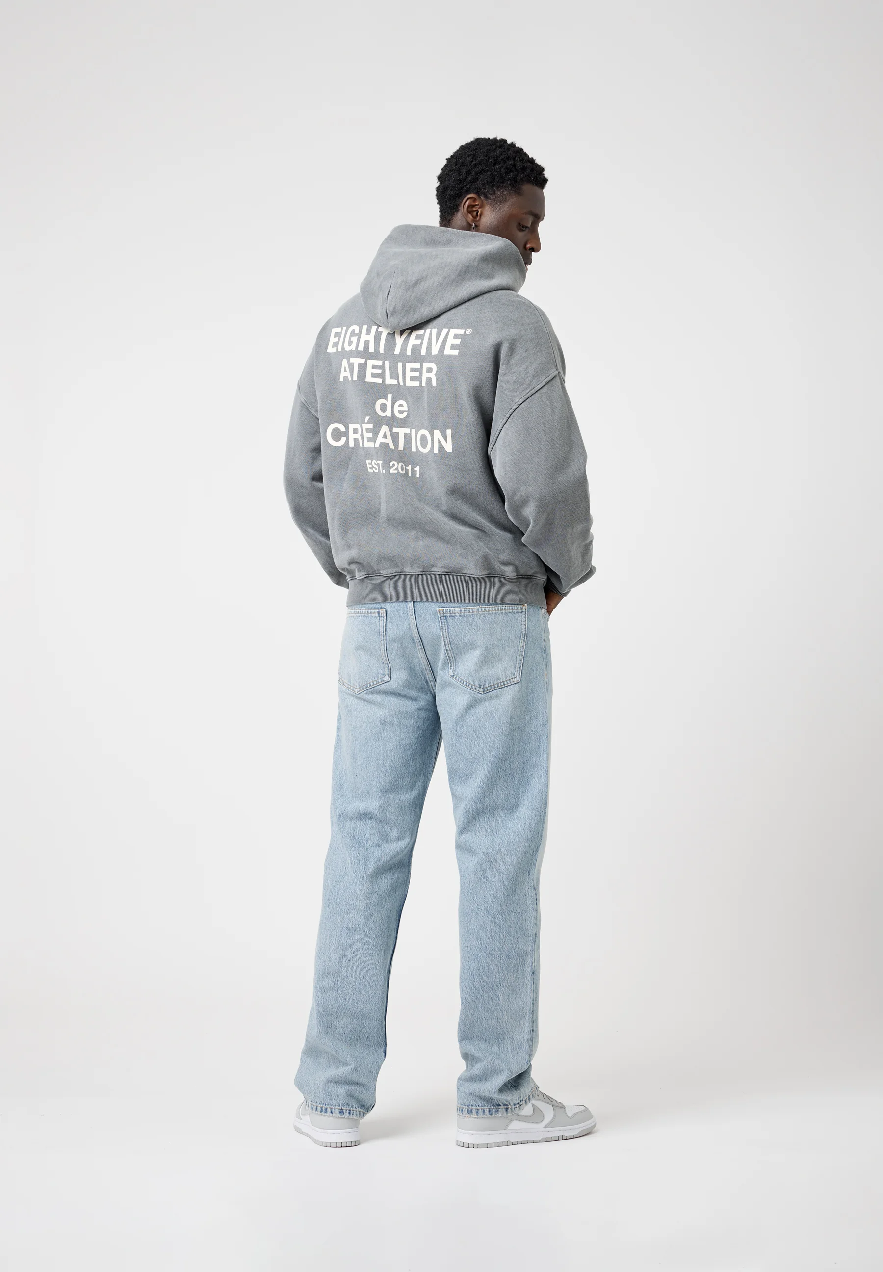 EIGHTYFIVE DISTRESSED - Vaqueros holgados