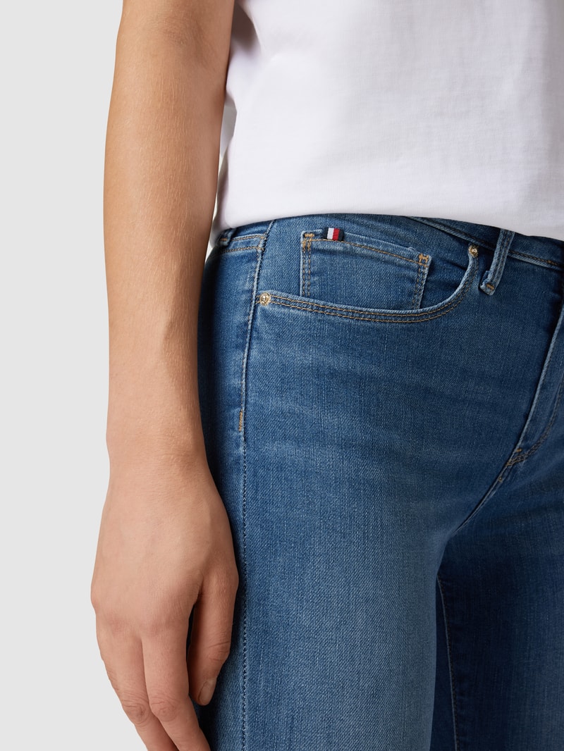 Skinny Fit Jeans mit Stretch-Anteil Modell 'Como' in blau