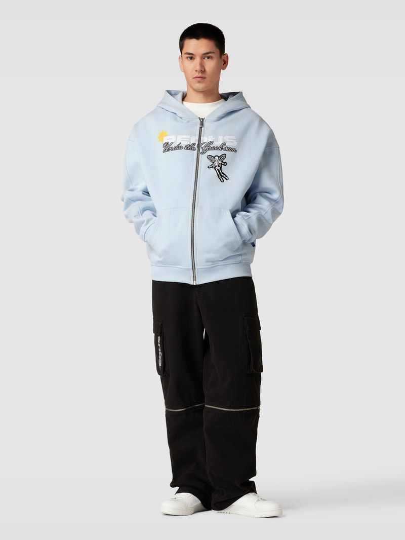 PEQUS X P&C - Oversized Sweatjacke mit Label-Details in ozean blau