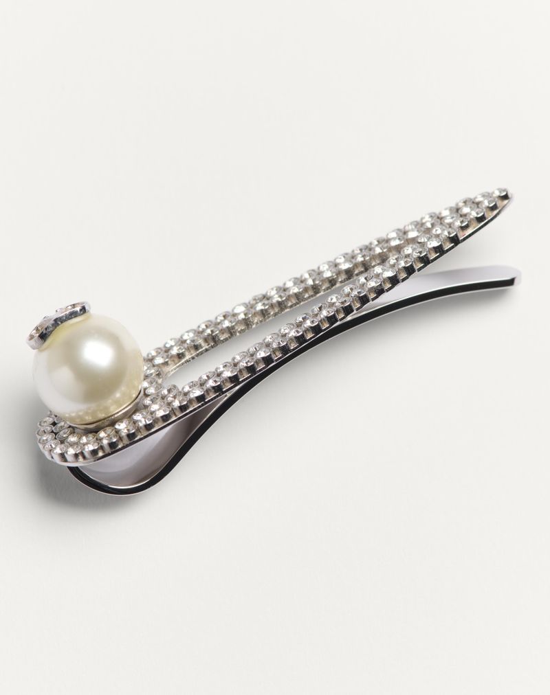 Prendedor de gravata VLogo Signature em metal com cristais Swarovski® e pérolas.