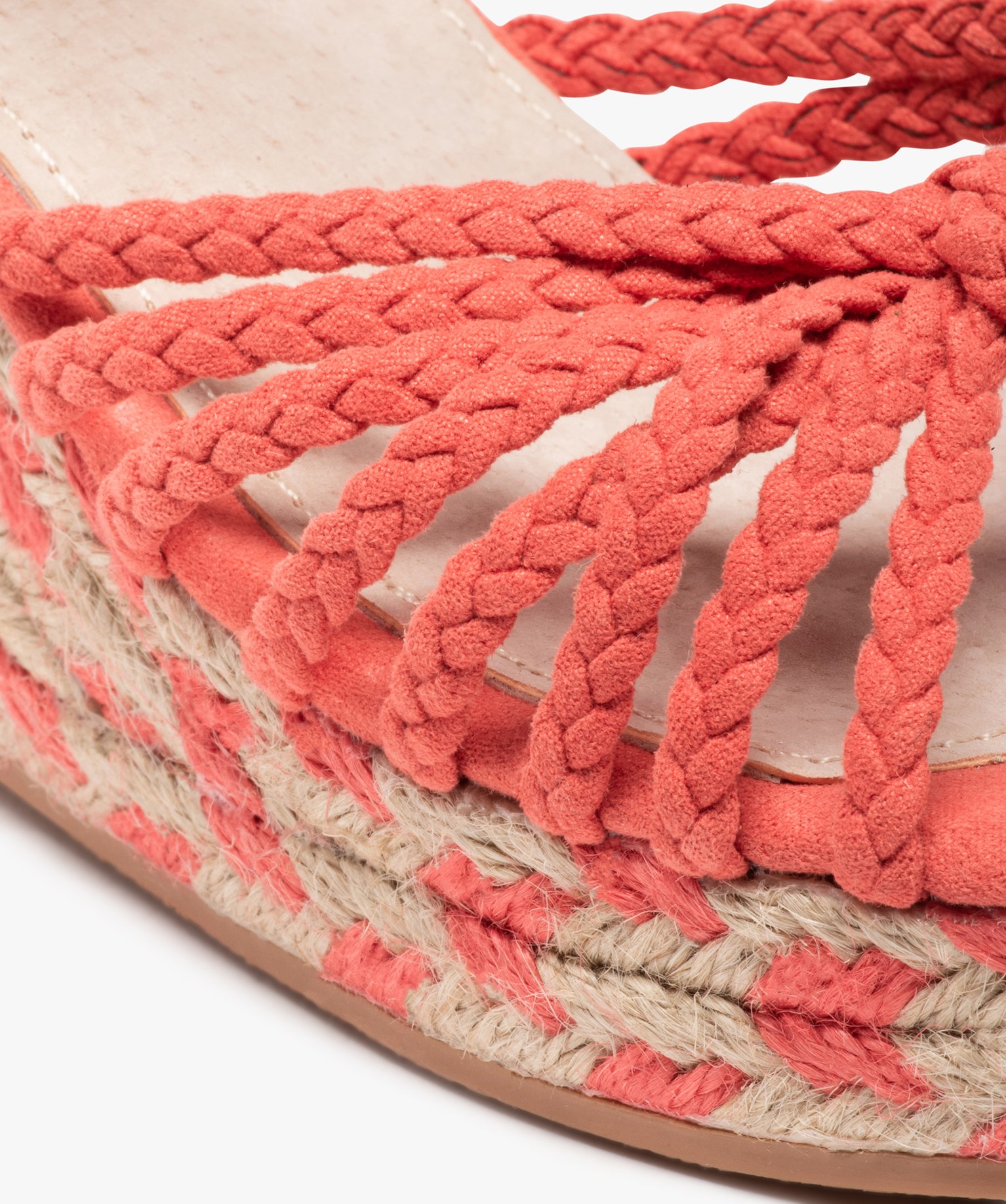 Sandales femme compensées à fines brides tressées rose | GEMO