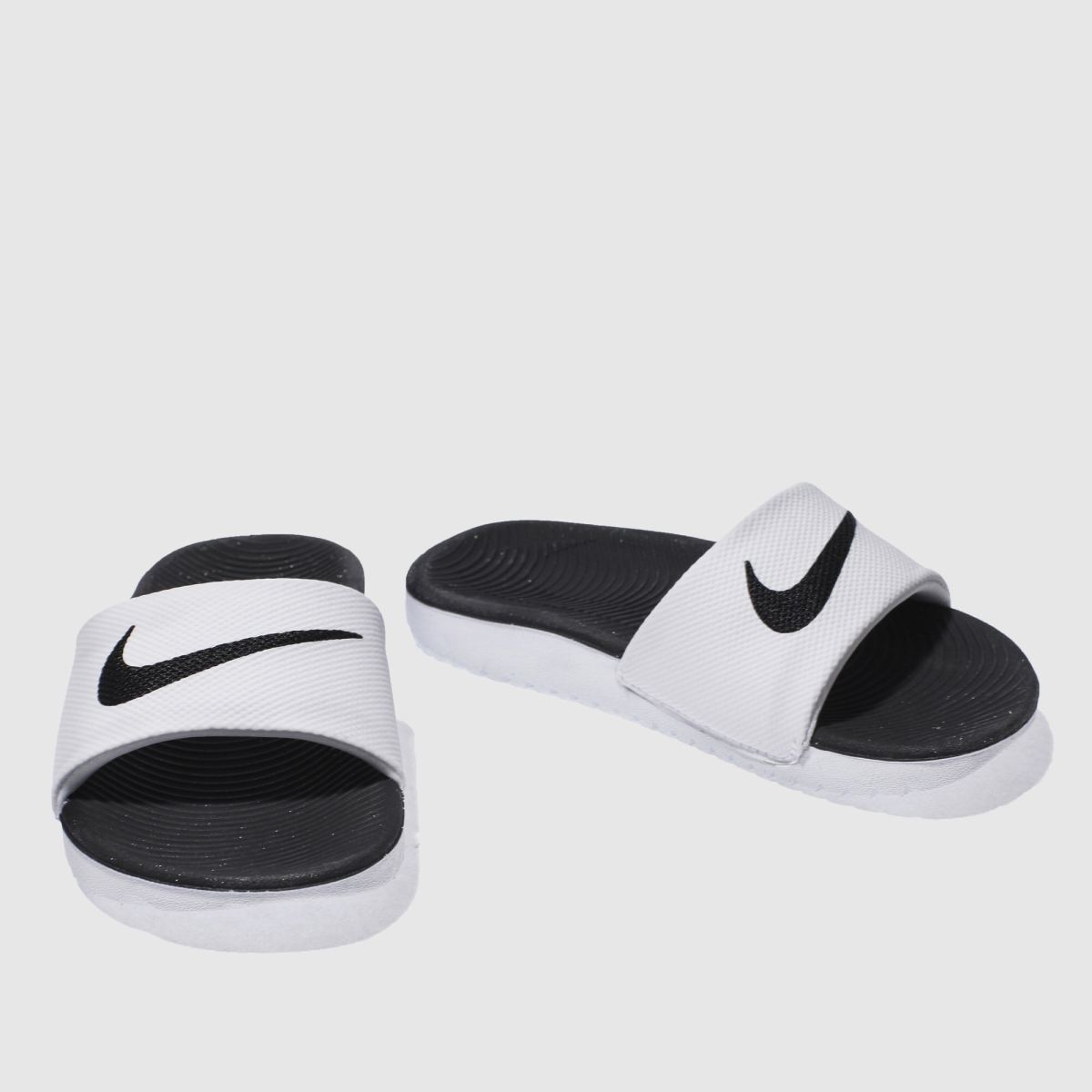 Nike vita och svarta Kawa Youth-sandaler