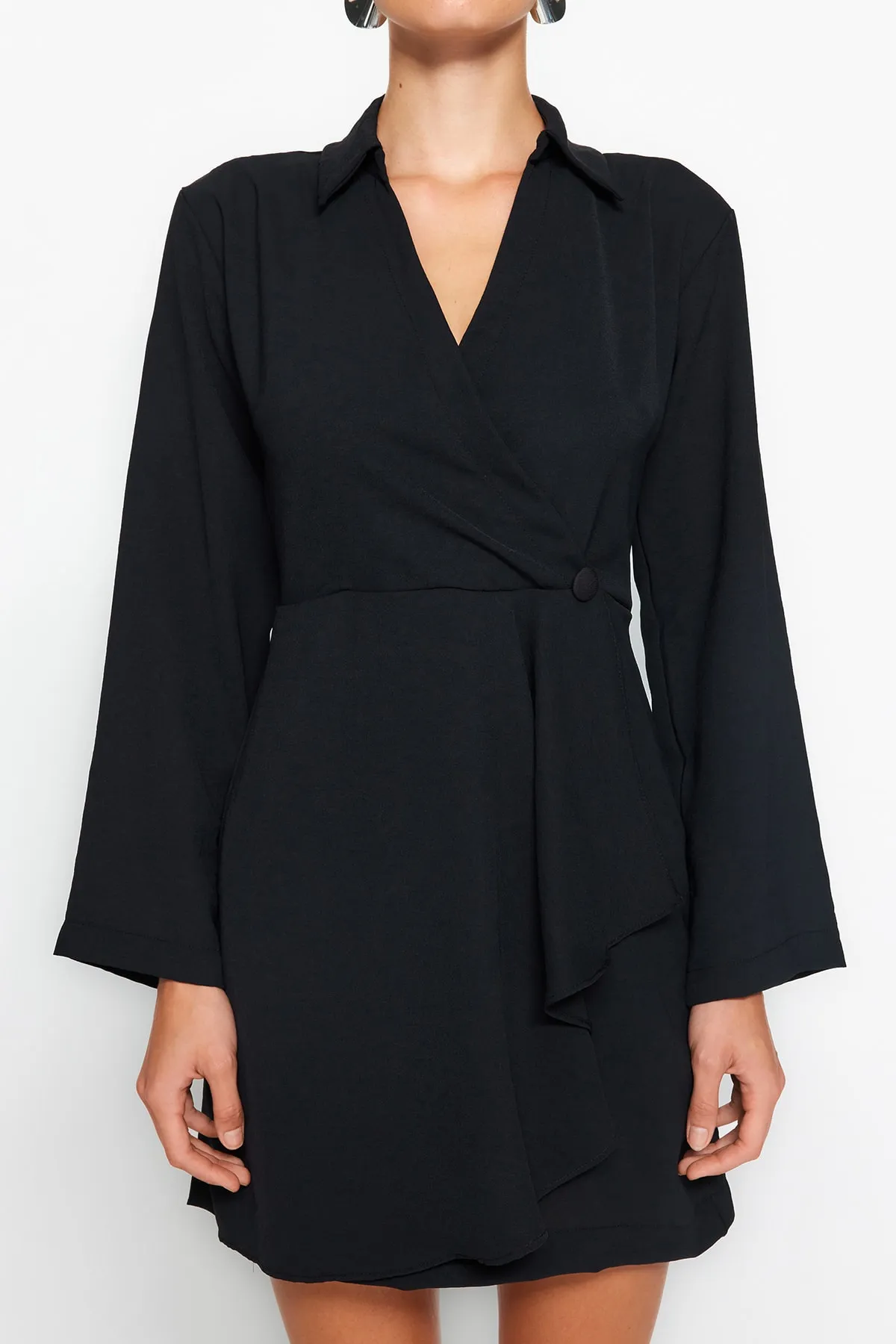 Trendyol Collection  Schwarzes, zweireihiges, gewebtes Kleid TWOAW24EL00369
