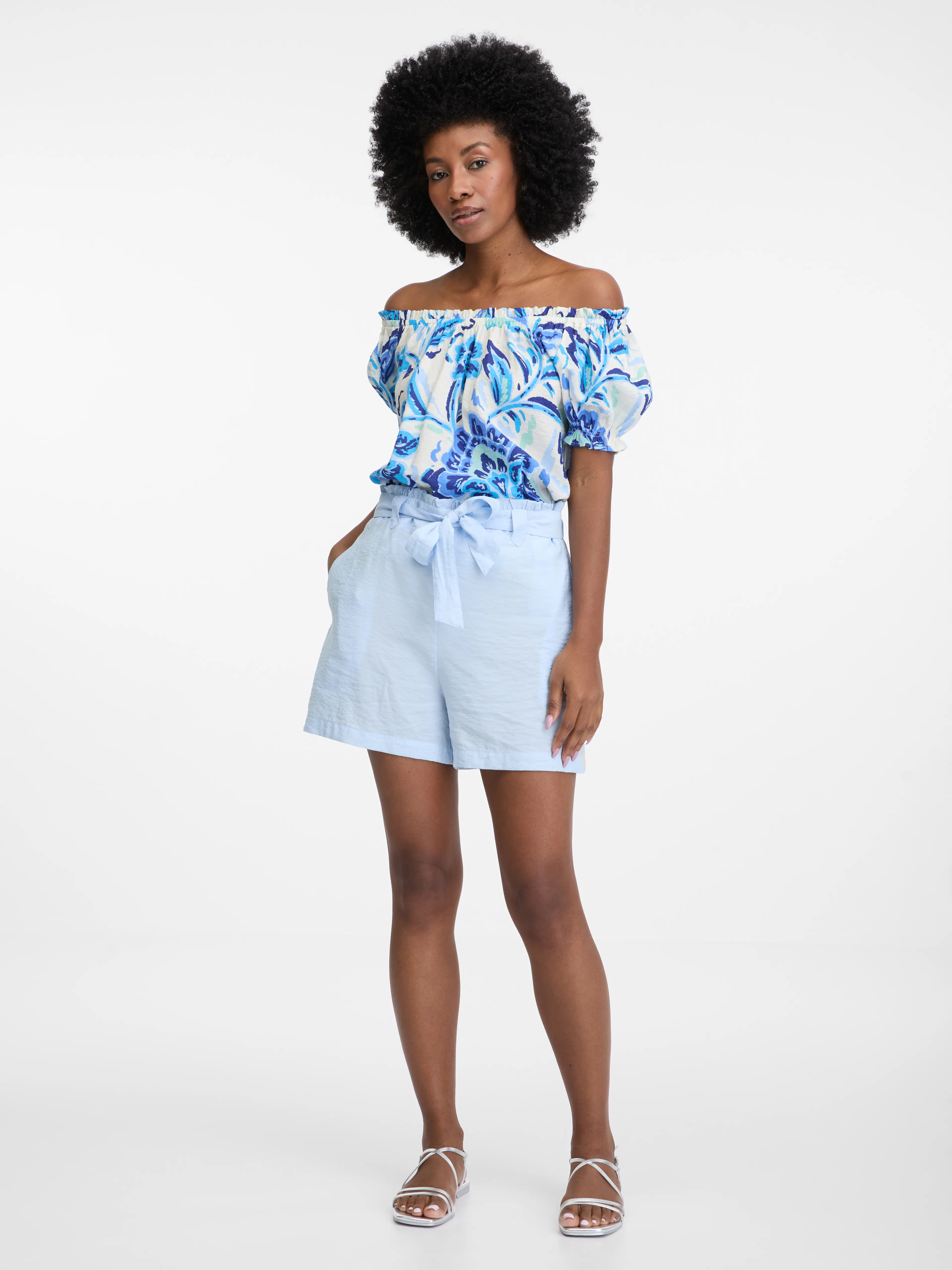 Hellblaue Damen-Shorts ORSAY