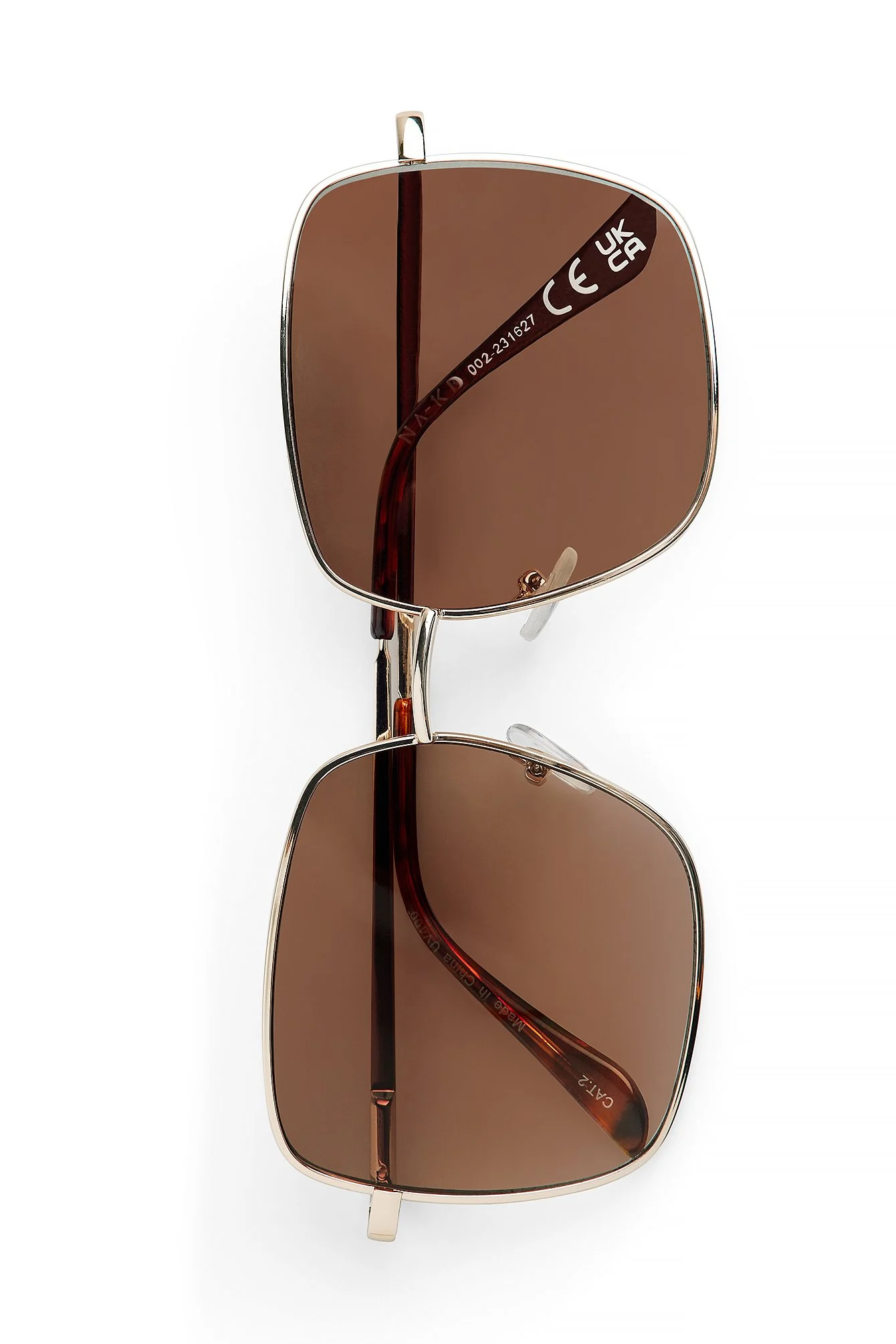 Große Sonnenbrille mit quadratischen Gläsern und Metallrahmen