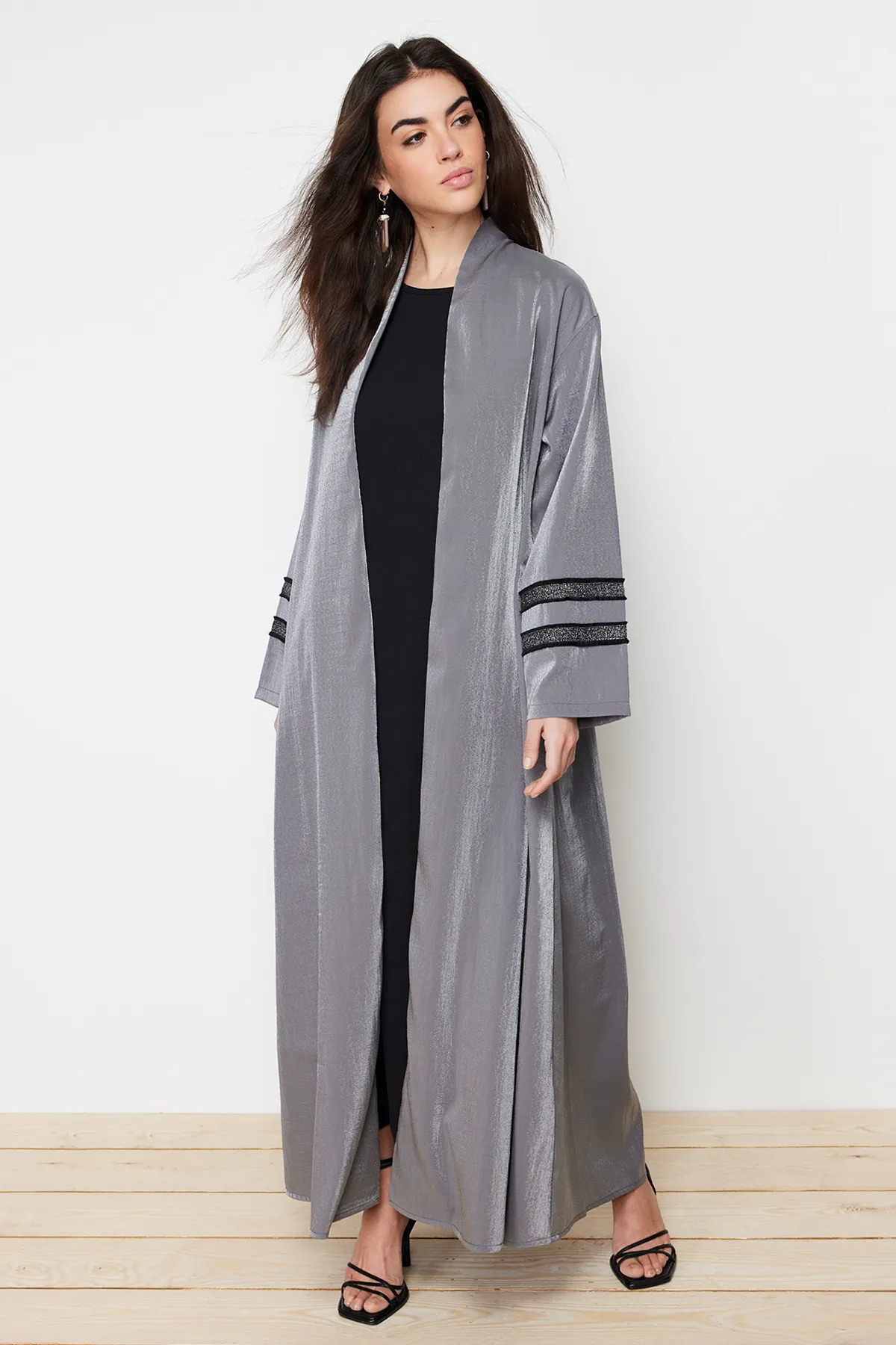 Trendyol Modest  Geräucherte, bestickte, glänzende, lange gewebte Mütze & Ferace & Abaya TCTSS24KF00004