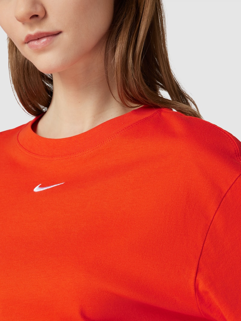 T-Shirt mit Label-Stitching in rot