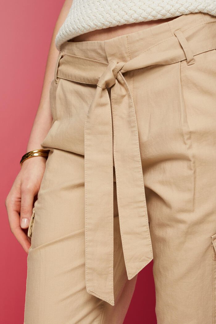 Cargohose mit Gürtel