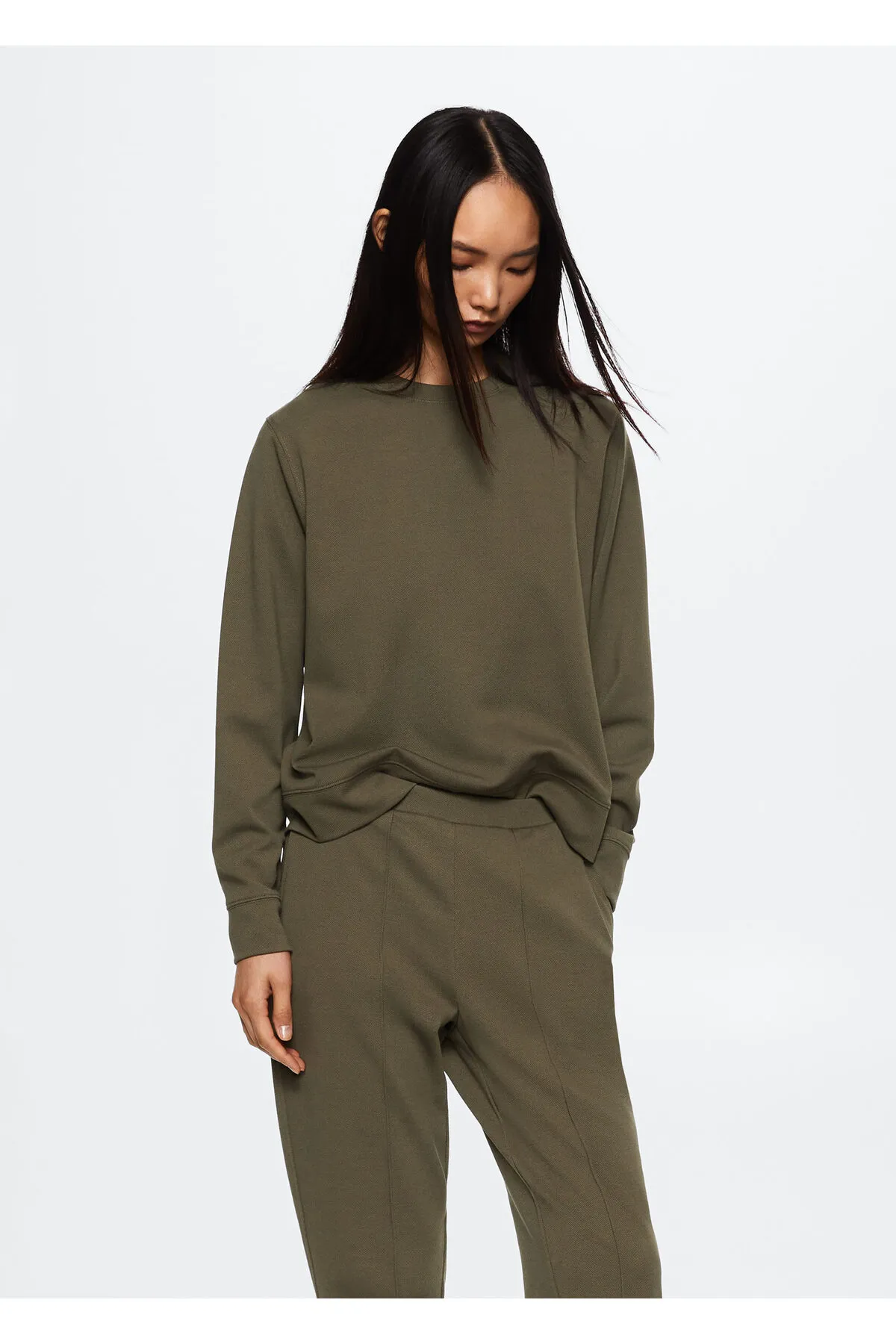MANGO  Khakifarbene Damenhose 37043841