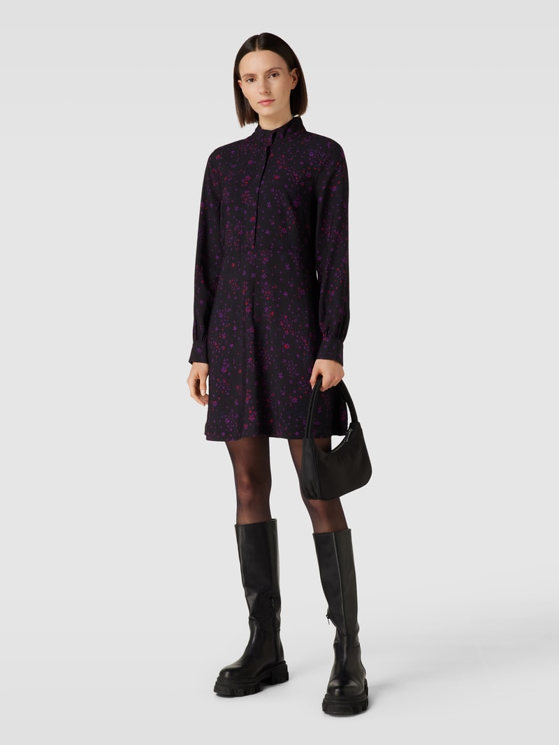 Minikleid mit floralem Allover-Muster in schwarz