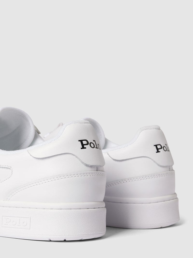 Sneaker aus Leder-Mix mit Label-Stitching in weiß
