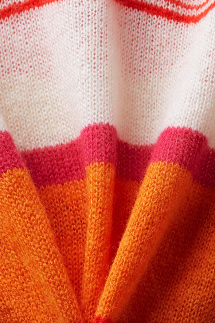 Gestreifter Rundhals-Pullover