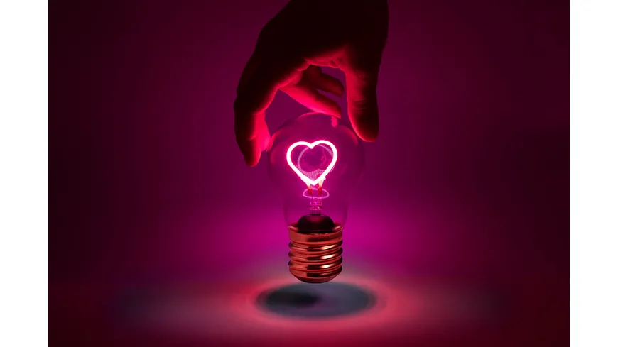 Suck UK Kabellose LED Glühbirne Herz