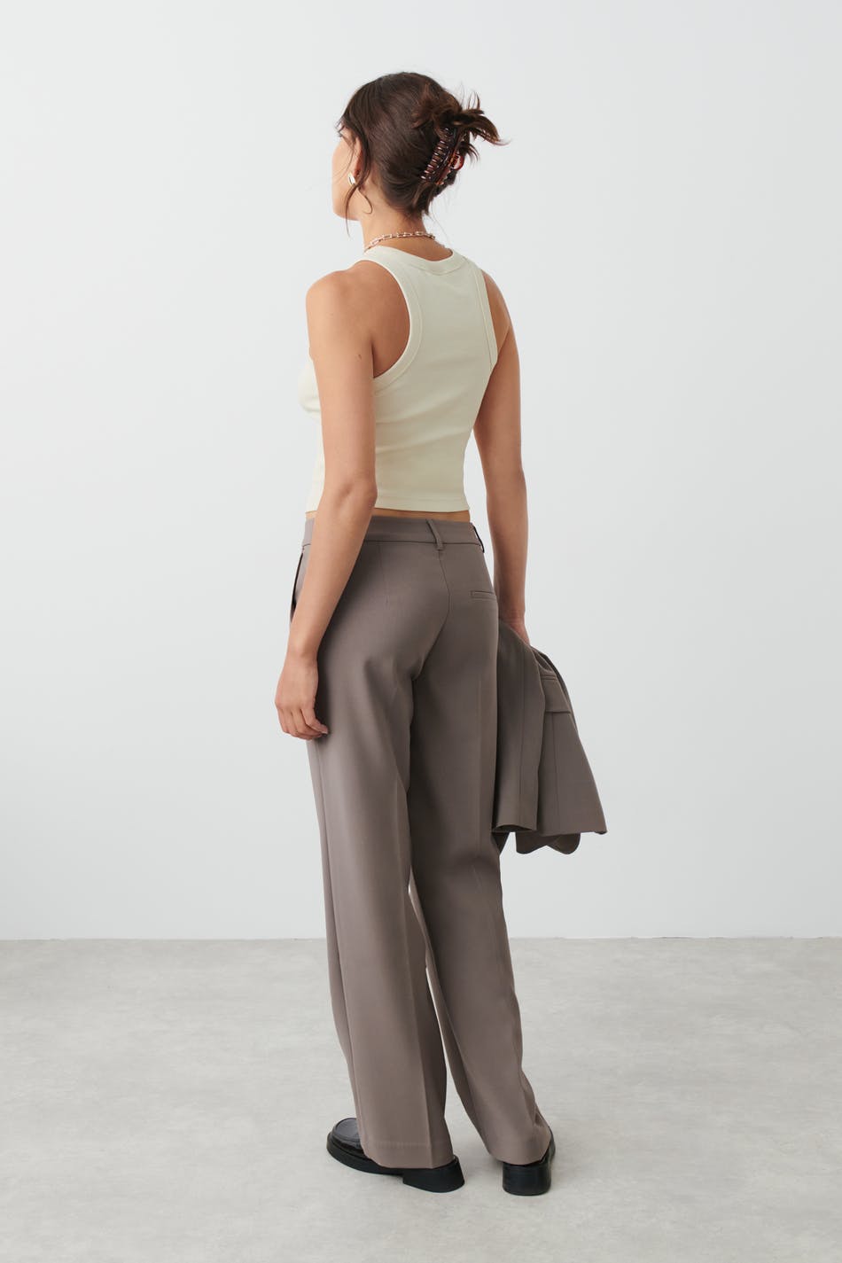 Straight regular trousers