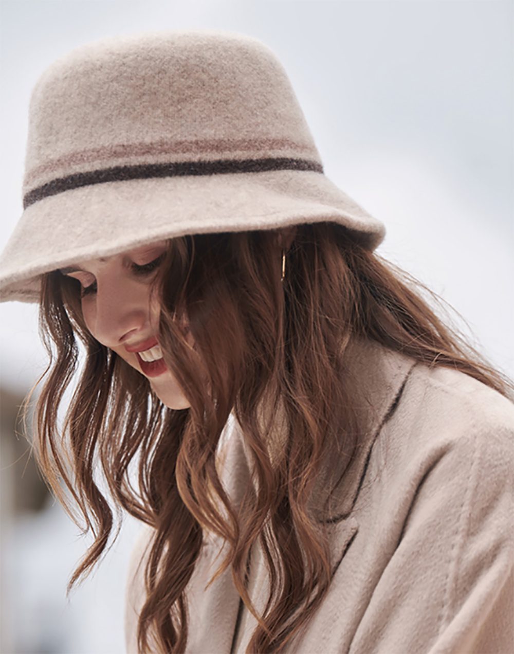 HutWorld Filzhut Damen Filz Fedora Hut (Cloche Hut Bowler Hüte Bucket Hat Eimerhut, Mode-Streifen) Wintermütze Bequem und Warm für Frühling/Herbst/Winter