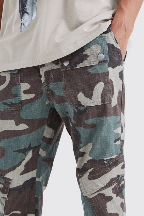 Tall Slim-Fit Camouflage Schlaghose