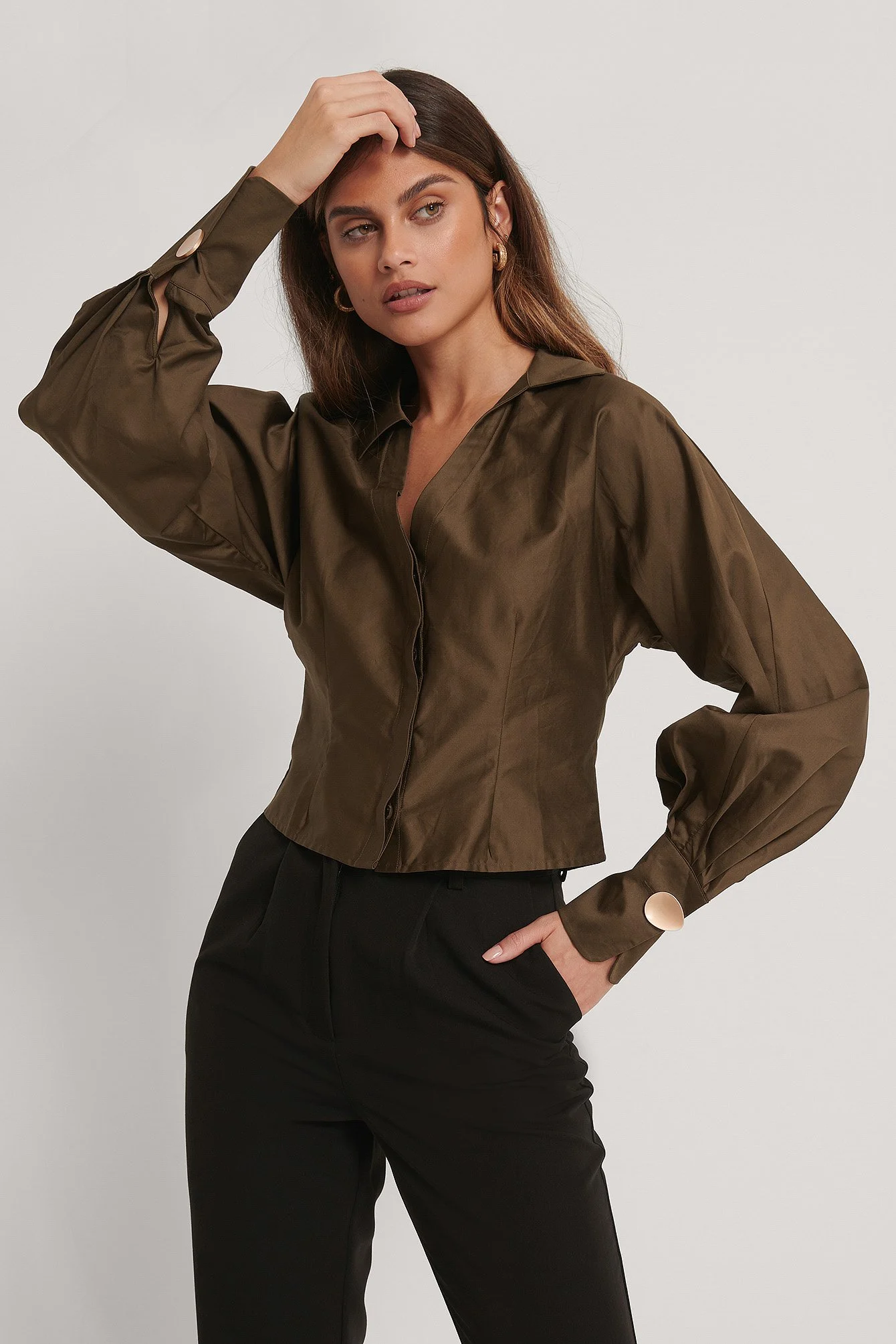 Recycelte Bluse mit tiefem V-Ausschnitt