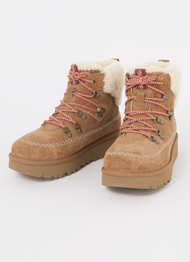 Ghete cu șireturi din piele întoarsă UGG Classic Alpine