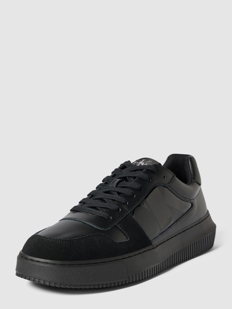 Sneaker aus echtem Leder in schwarz