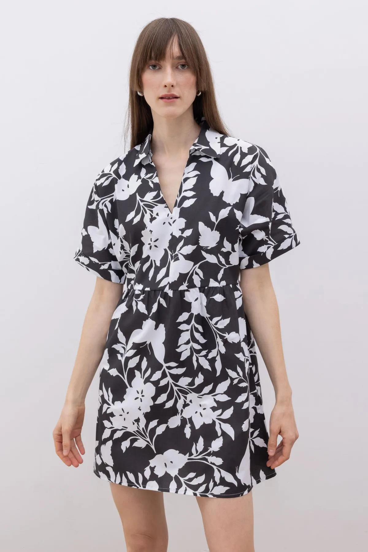 DeFacto  Gemustertes Mini-Kurzarmkleid aus Frottee-Baumwolle mit Hemdkragen Z7663az23sm