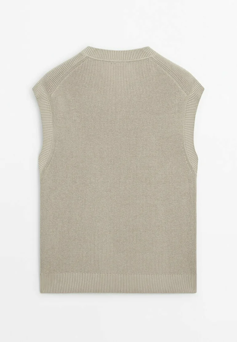 Suéter de cuello en V de Massimo Dutti