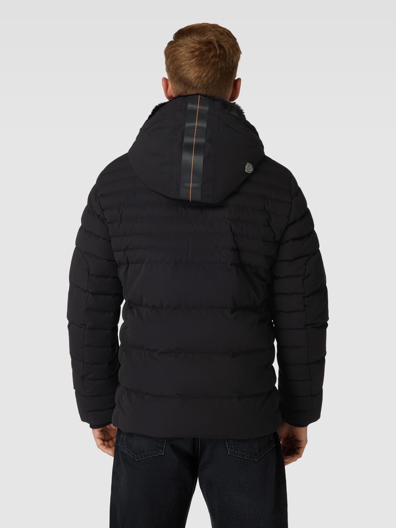 Funktionsjacke mit Reißverschlusstaschen und Storm Cuffs in schwarz