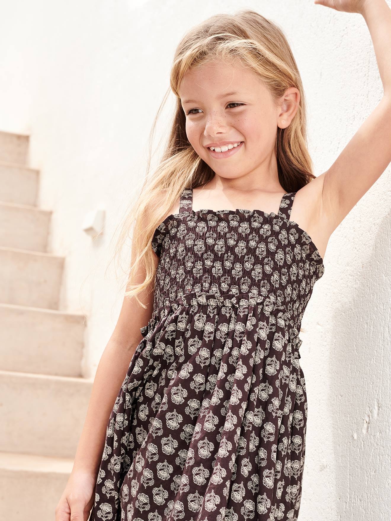 Robe longue à fines bretelles et smocks fille anthracite