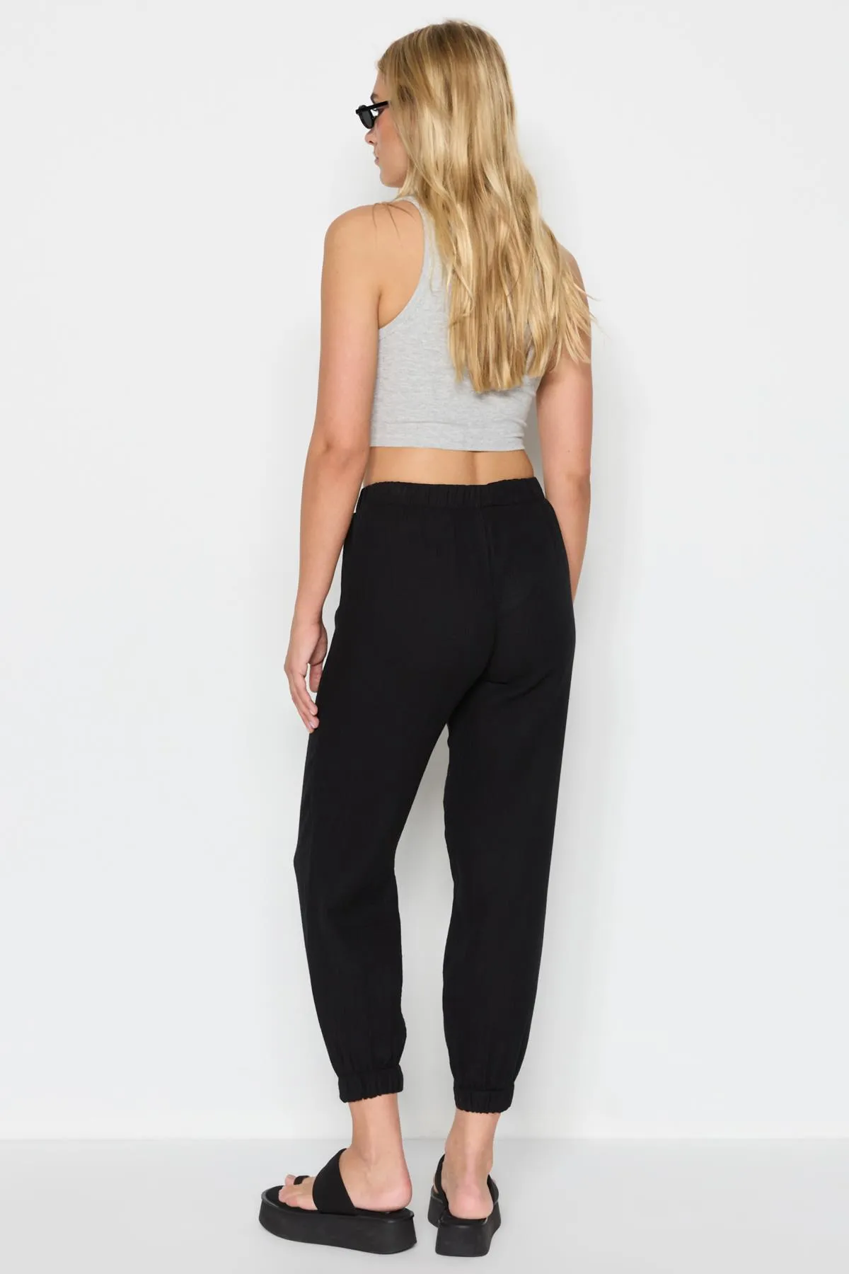 C&City  Damen-Jogginghose aus Bio-Baumwoll-Musselin mit elastischem Bein 743 Schwarz
