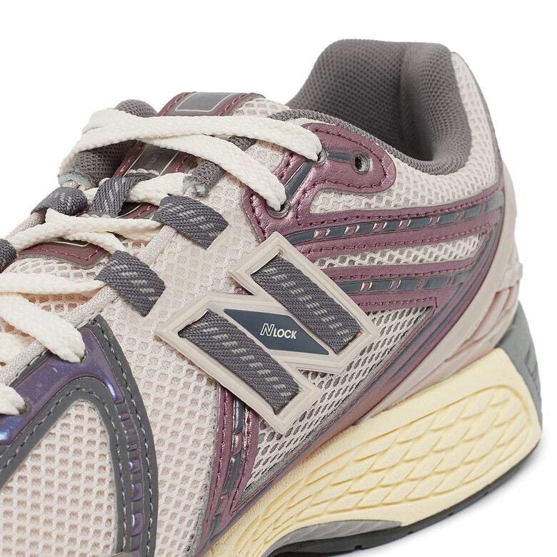 New Balance M1906RRA licorice