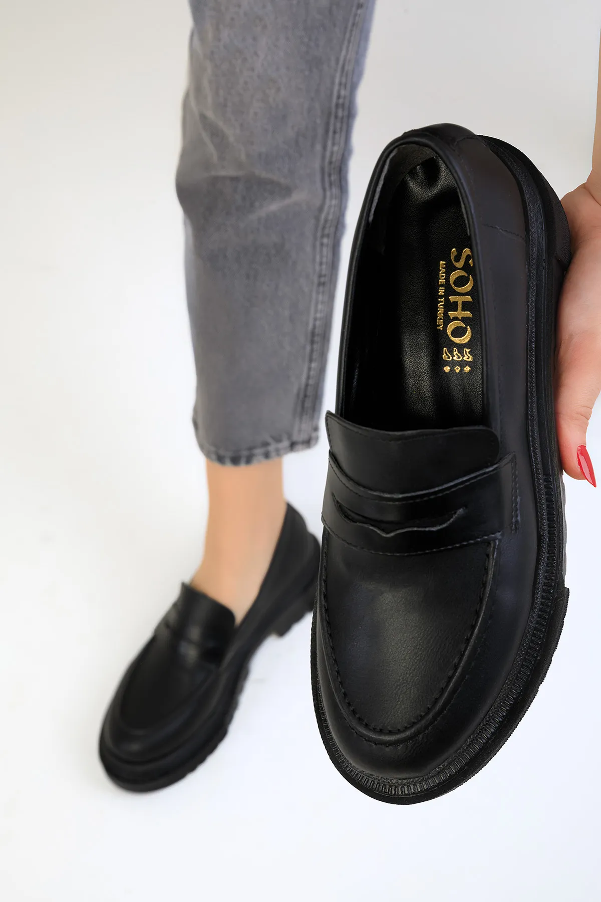 SOHO  Schwarze Damen Freizeitschuhe 17762