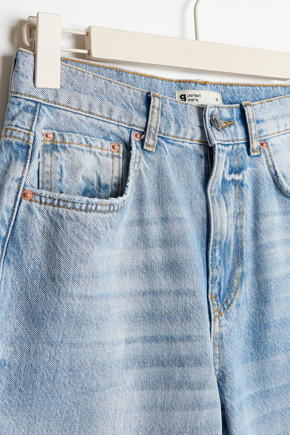 90s high waist jeans