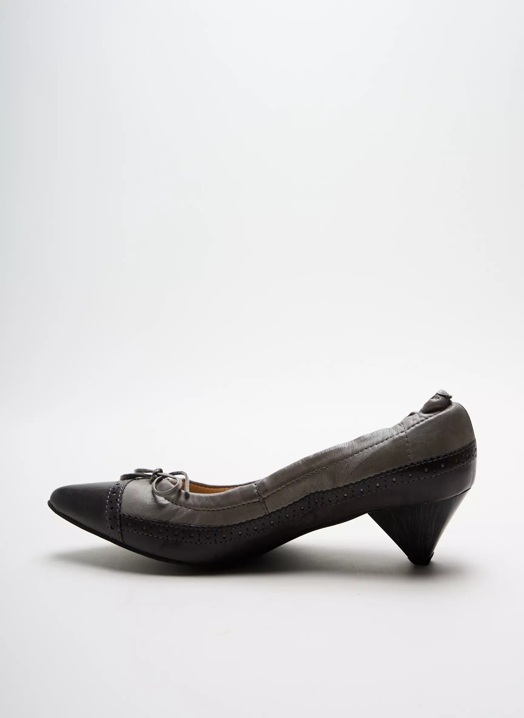 Swedi Escarpins Femme couleur gris