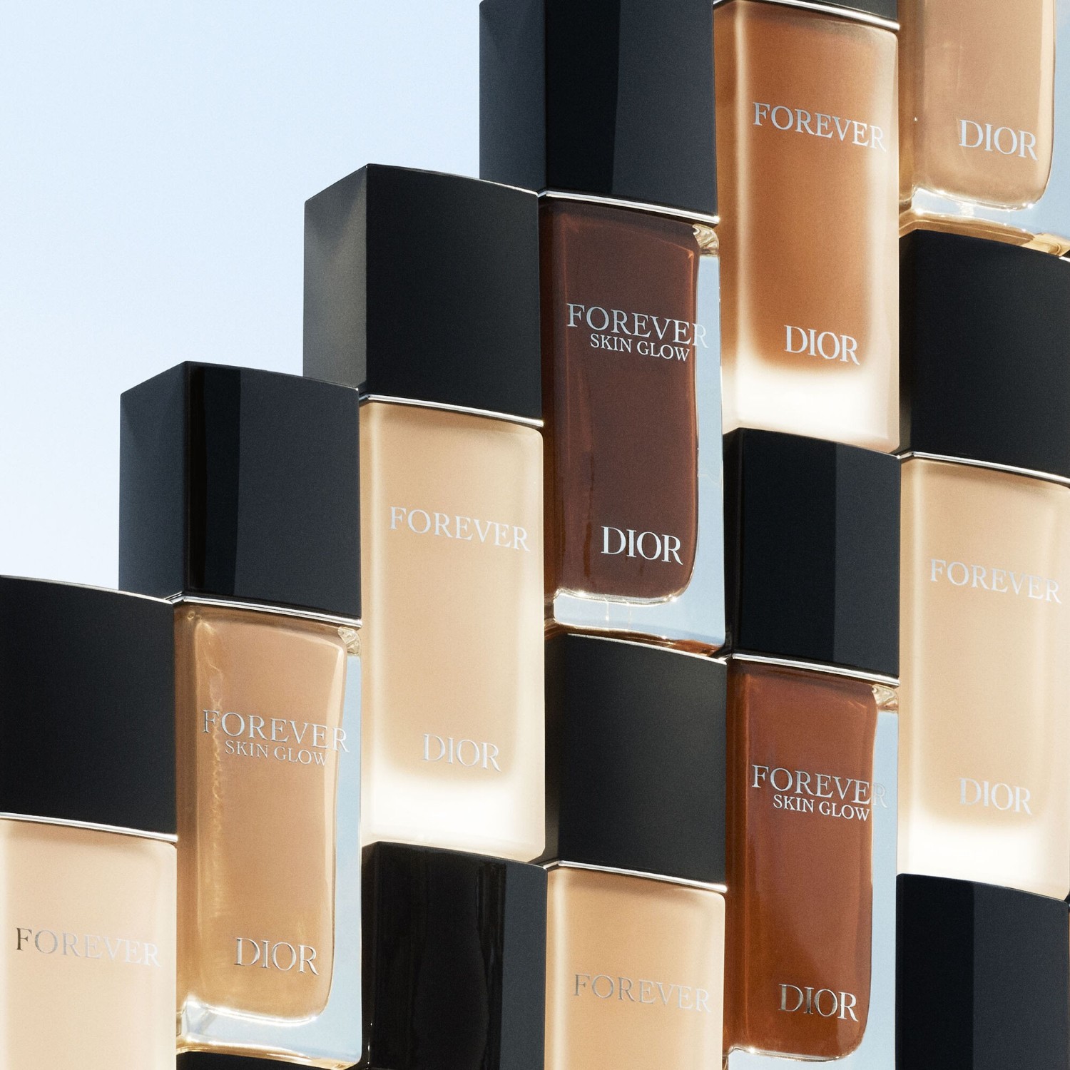 DIOR Skin Glow - Base de maquillaje radiante - Cuidado de la piel floral y limpio - Hidratación y duración de 24 horas