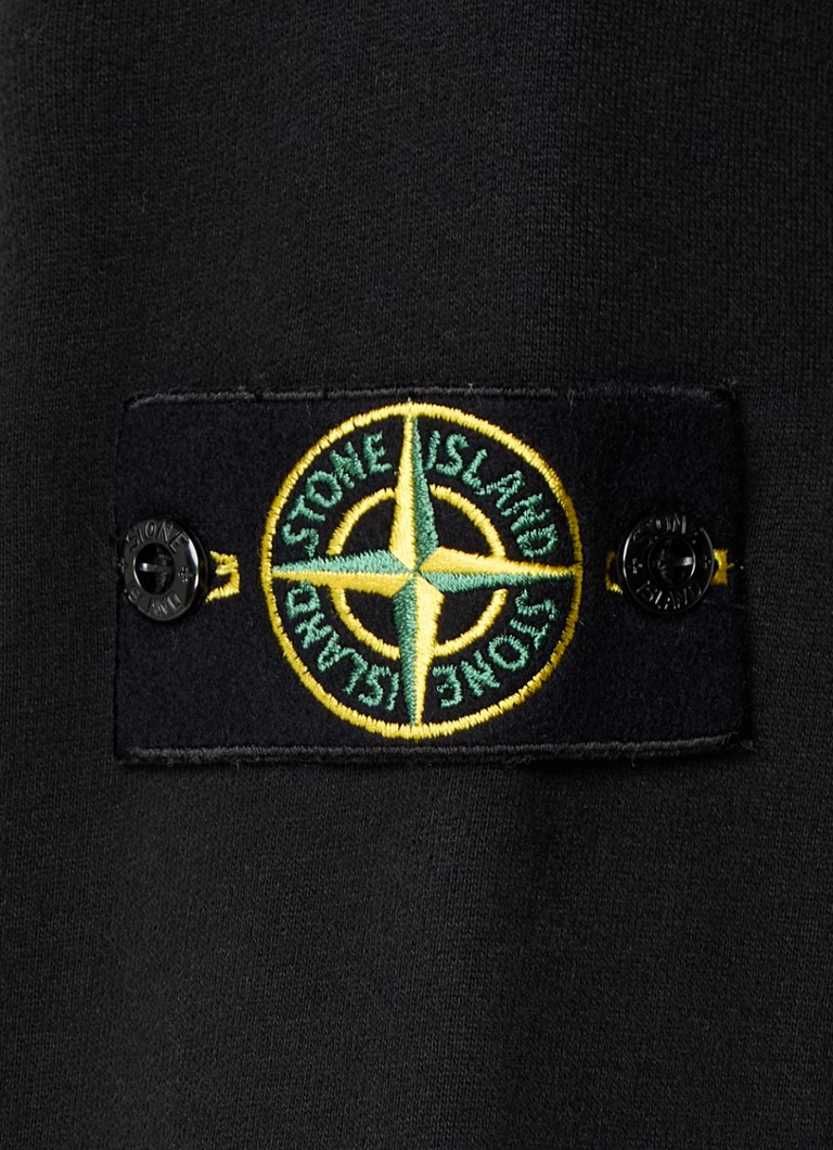 Stone Island 63520 -collegepaita logolla ja sivutaskuilla