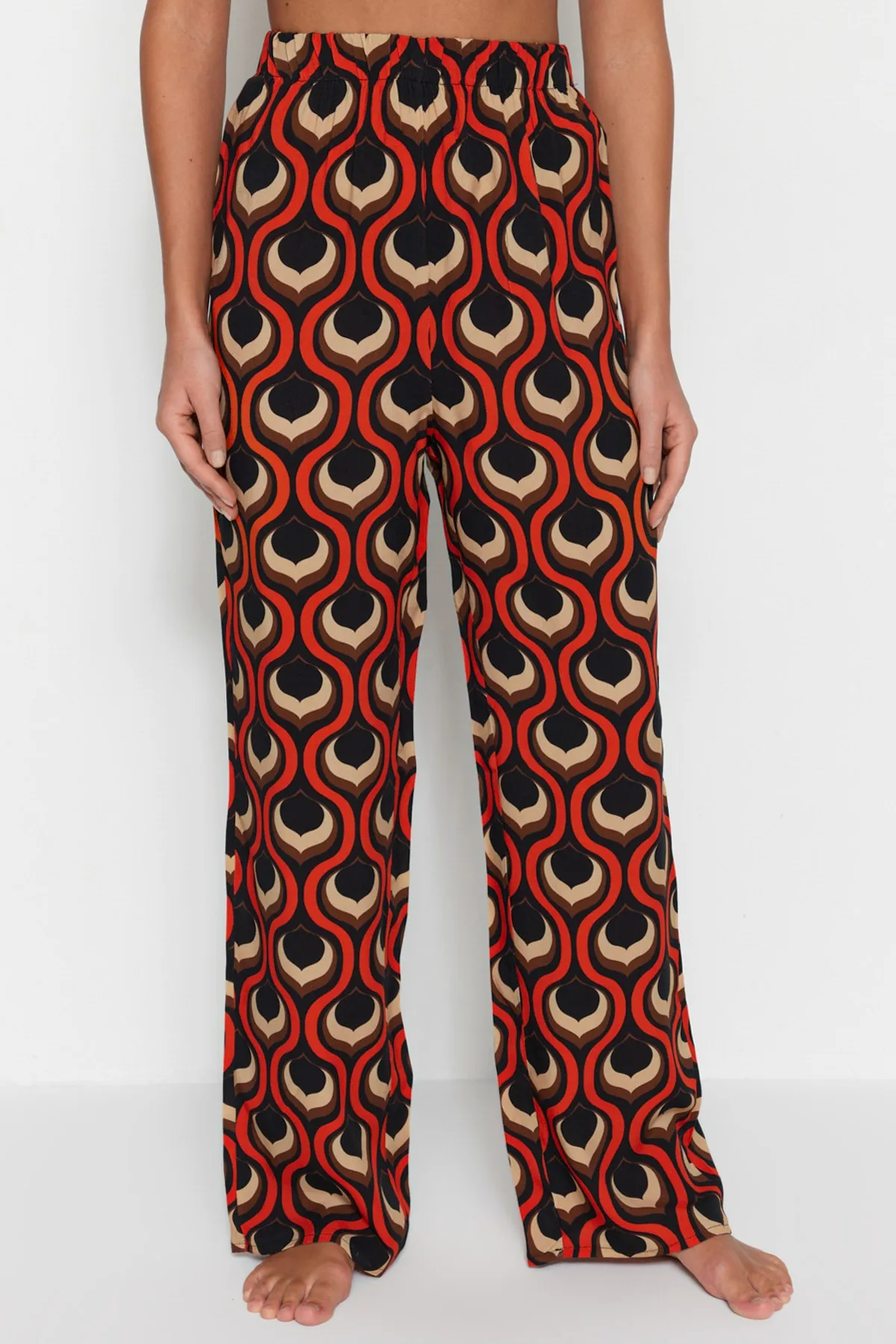 Trendyol Collection  Geometrisch gemusterte Webhose TBESS23PL00010